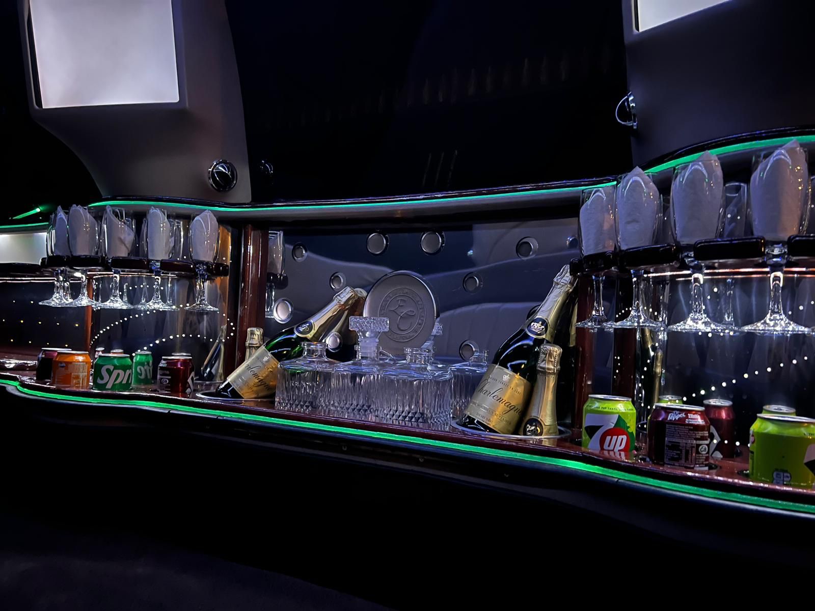 limo drinks bar